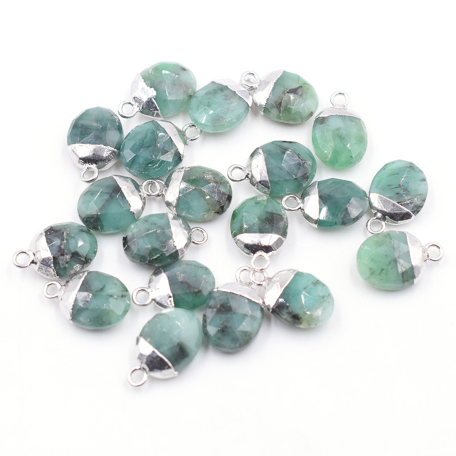 สีเขียว