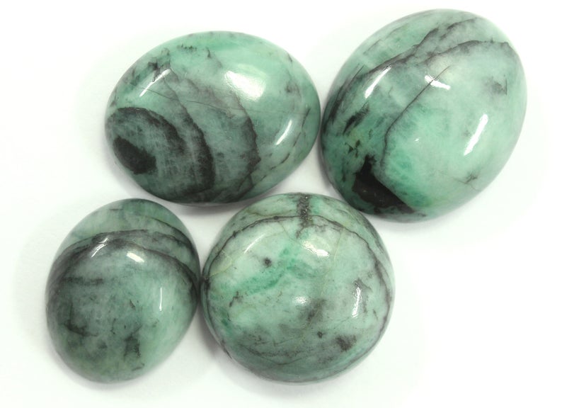 สีเขียว