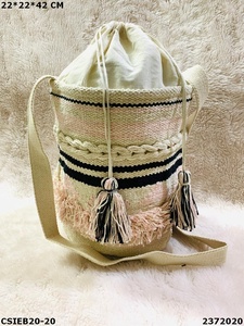 Elegante Bolso Bandolera Dari Jhola de Craftstages International, 22*22*42 CM - Product Image 4