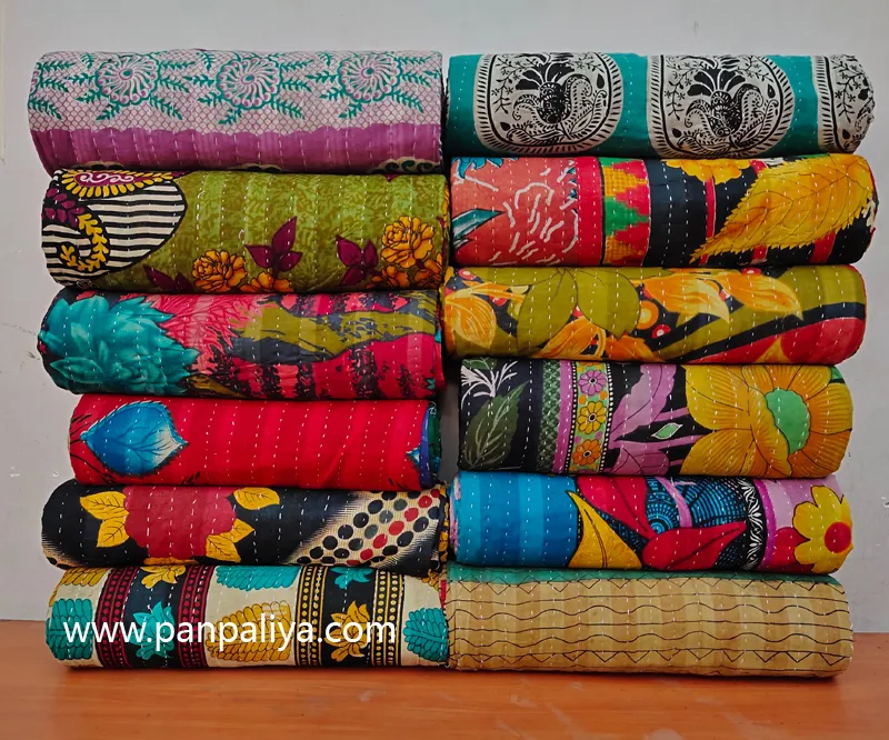 Plage indienne Kantha Courtepointes Vintage Coton Lit Couverture Jet Vieux Sari Fait Assortis Patchs En Gros Couverture