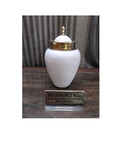 Urna Funeraria de Latón para Adultos, Estilo Americano, Brassworld India, Artículos Funerarios - Product Image 2