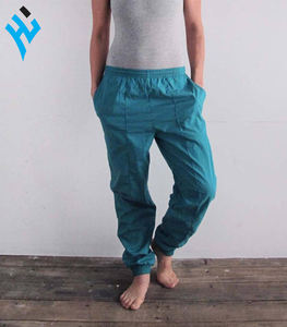 Offre Spéciale Design personnalisé broderie Logo femmes survêtements pantalon de survêtement diamant joggeurs et sweats à capuche strass survêtement - Product Image 5