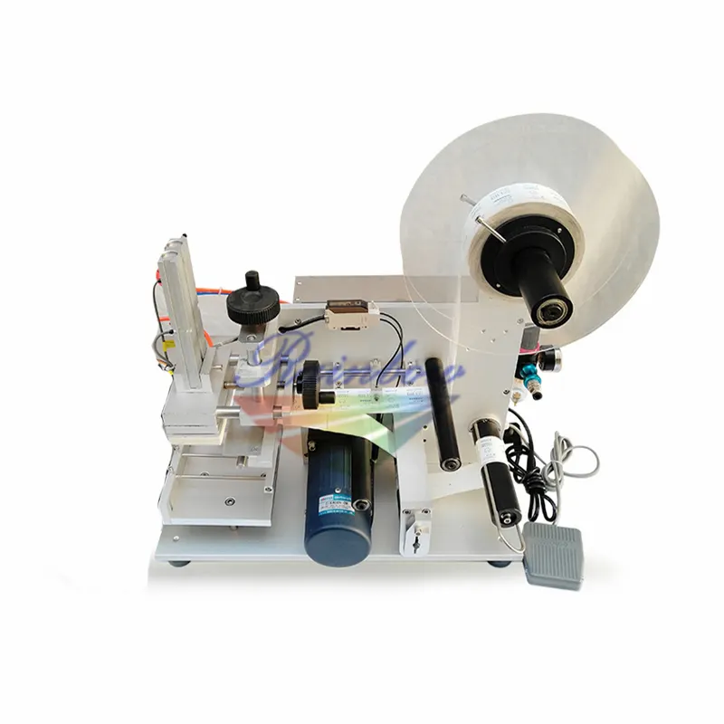 Tabletop semi automatic flat square bottle labeling machine