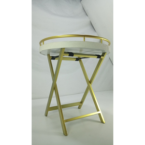 Faux Shagreen Buttler Bandeja Color latón con patas de metal Tamaño 0,46x0,46x0.585mm Hecho en Vietnam Número de modelo 157 - Product Image 3