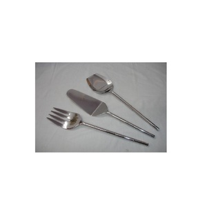Ensemble de couverts vintage moderne de luxe, cuillère et fourchette indiennes fantaisie, pour la maison et la cuisine, utilisation pour les mariages et les fêtes - Product Image 3