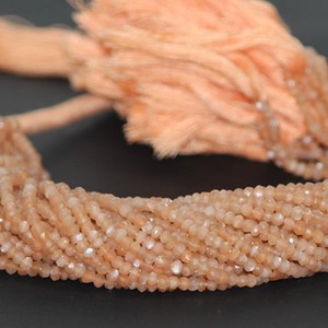 Perles de pierre de lune pêche naturelle de 3 mm facettées en forme de rondelle, qualité AAA+, certifiées IGI, brin unique de perles de pierre, Vivaaz Gems - Product Image 1