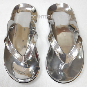 Aluminium Métal Forme Unique Blanc Fini Sculpture Luxe Vente Chaude Haute Qualité Home Accent Sculpture Décorative - Product Image 5