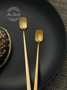 Cuillère à dessert de luxe dorée, agitateur à café minimaliste, design élégant de couverts à long manche - Product Image 4