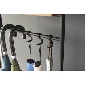 Nouveau design de porte-parapluie suspendu noir avec plateau en bois technique d'artisanat en métal pour une utilisation en intérieur fabricant direct grossiste - Product Image 2