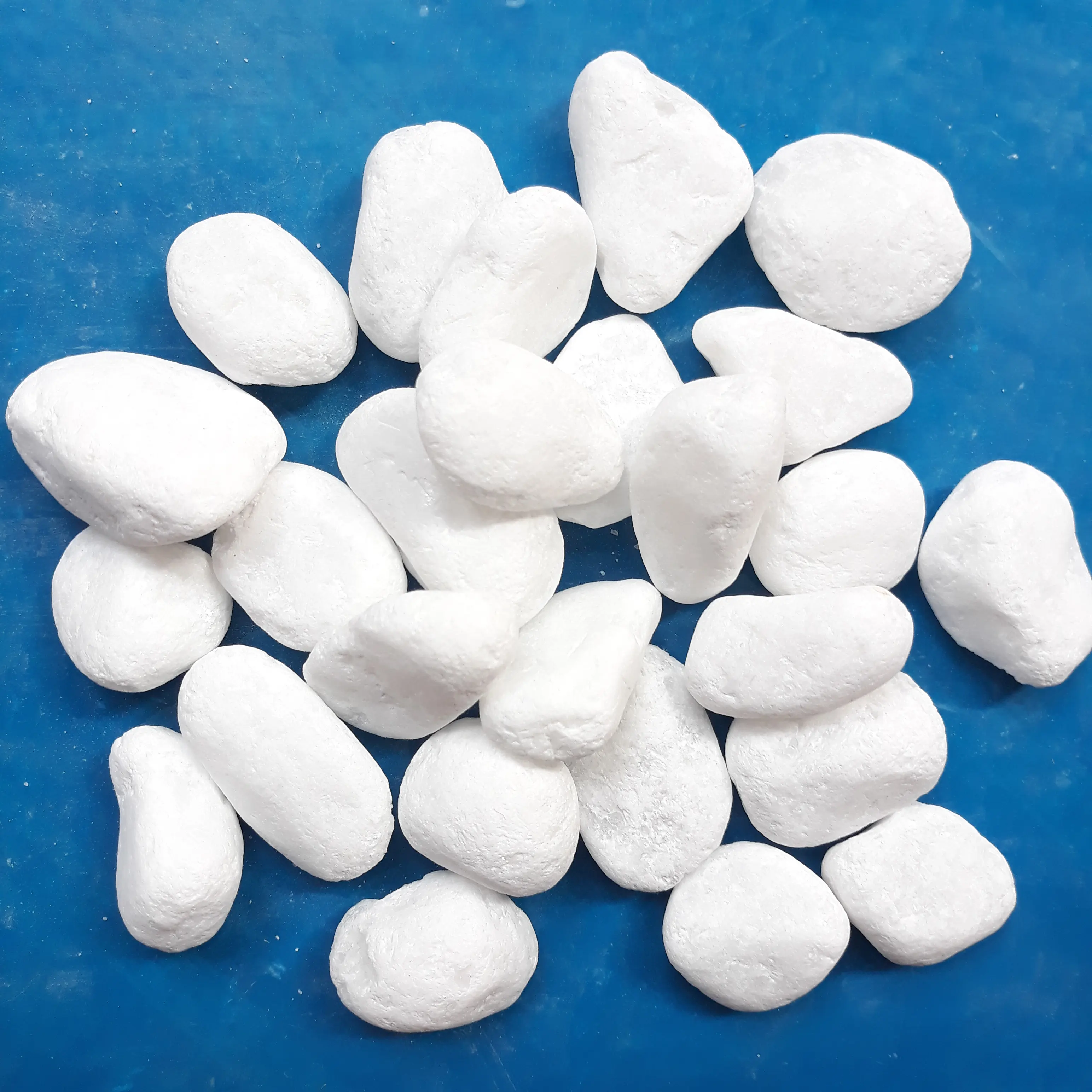 White Pebbles Chipping Stone for Pathway Paving Garden Landscape Surface Coating Pebble Mosaic Completely