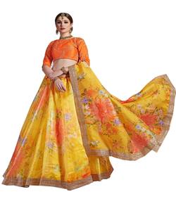 Lehenga Choli de créateur indien exclusif brodé coloré avec chemisier vêtements traditionnels personnalisés en gros ethnique - Product Image 2