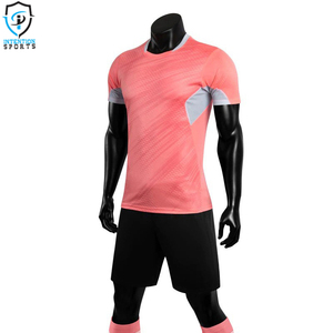 Camiseta de Fútbol Personalizada OEM 2025 con Impresión Digital, Transpirable, de Manga Corta, para Uniforme de Club de Fútbol de Verano - Product Image 5