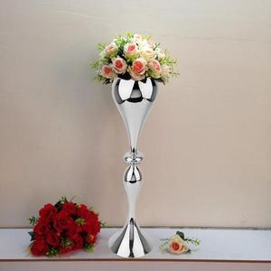 Armure À Motifs Vase - Product Image 1