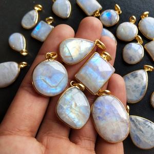 Colgante de piedra azul de lujo para mujer, colgante de Sol de cristal cabujón de 20mm con cuentas de piedra lunar y joyería de piedra de Jade - Product Image 3