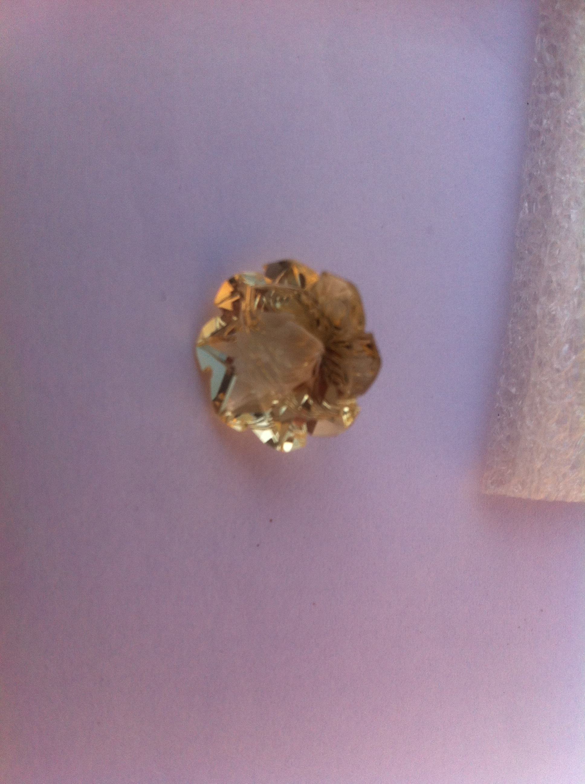 สีเหลือง