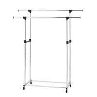 Porte-vêtements double en métal avec barres extensibles et roulettes pour le rangement à domicile