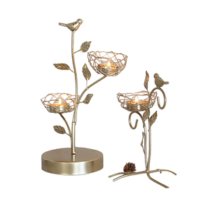 Ensemble de 2 porte-bougies en métal au design magnifique, de différentes tailles, en forme de feuille, fabriqués en Inde - Product Image 1