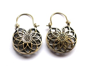 Nuevos Pendientes de Aro de Latón Dorado Texturizado a la Moda, Estilo Bohemio con Flores, para Regalo de Boda o Fiesta - Directo del Fabricante - Product Image 1