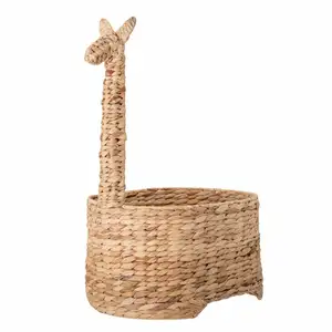 Creative Water Hyacinth Storage Basket In Giraffe Shaped Wicker Animal Shape Basket