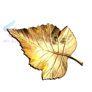 Bol à fruits en forme de feuille d'érable, plateau à fruits, design personnalisé en métal, bol fantaisie pour fruits secs - Product Image 1