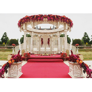 Mandap para Bodas al Aire Libre, Diseño Moderno, Conjunto de Mandap para Bodas con Temática al Aire Libre, Elegante Mandap Blanco de FRP para Bodas al Aire Libre, EE. UU. - Product Image 1