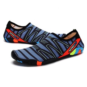 Offre Spéciale unisexe mince chaussures de sports nautiques <span class=keywords><strong>pieds</strong></span> nus séchage rapide Aqua Yoga Gym Wading chaussures pour hommes femmes - Product Image 4