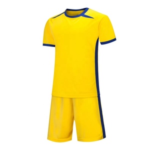 Uniformes de Fútbol Personalizados de Alta Calidad Hechos a Medida, Camisetas y Pantalones Cortos 100% Poliéster con Impresión de Logotipo Personalizado para Equipos - Product Image 2