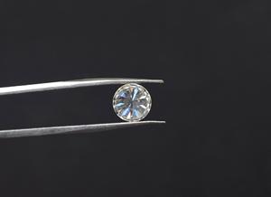 สีขาว D สีรอบตัด VVS1 Moissanite หินหลวมพลอยสังเคราะห์เพชรที่มีใบรับรอง GRA 7.0มิลลิเมตร1.2กะรัต - Product Image 4