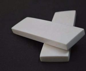 Elegante mango de cuchillo de resina acrílica piramidal ecológica hecho a mano cuerno diseño de amor técnica pulida producto artesanal Natural - Product Image 1