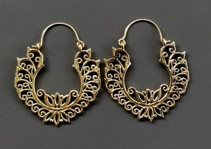SILVER ZONE Boucles d'oreilles créoles en laiton plaqué or avec motif floral, style bohème, bijoux de fête pour femmes - Product Image 2