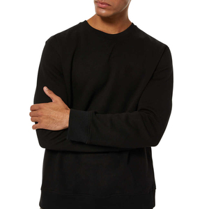 Ensemble t-shirt et Short pour hommes, disponible en rouge, tenue de couleur assortie, à la mode - Product Image 6