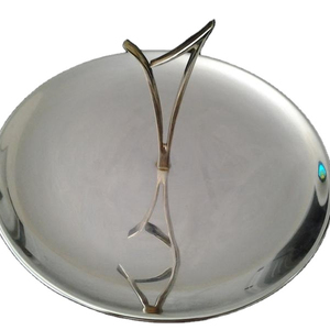 Bandeja de Servir Grande de Acero Inoxidable de Alta Calidad RABEH, Venta al por Mayor de Fábrica, Acabado Pulido, Apta para Lavavajillas y Microondas, Diseño Floral - Product Image 1