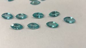 Pierres précieuses Apatite naturelles, couleur bleu néon, pierre taillée, 1 pièce - Product Image 3