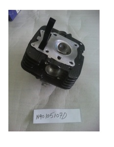 ENSEMBLE DE CULASSE en gris Titan pour TVS RTR 180 motos N90105107D pièces - Product Image 1