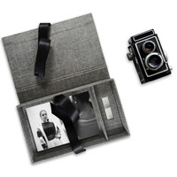 Boîte d'emballage de produits de luxe en lin 100% avec couvercle à charnière estampé en feuille laminée et logo