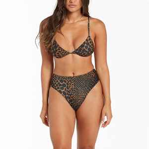 Ensemble de bikini brésilien 2025 pour femmes, maillot de bain sexy avec service OEM, motif léopard, logo sur le devant, robe pour le fitness - Product Image 1