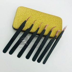 Pinzas de pestañas de oro rosa y negro con logotipo personalizado, herramienta de belleza de acero sostenible de alta precisión, extensión de pestañas de volumen probada a mano - Product Image 3