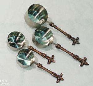 ชุดถ้วยตวงชุบทองมี4ชิ้นพร้อมด้ามจับไม้ไผ่เครื่องครัวดีไซน์ที่ยอดเยี่ยม - Product Image 4