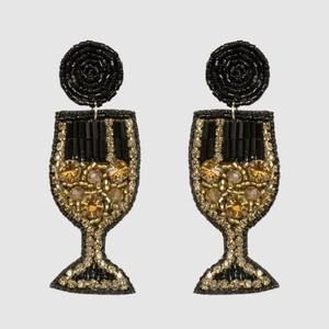 Boucles d'oreilles brodées de perles de graine de bouteille de vin faites à la main pour femmes et filles avec perle, fêtes de mariage principales, usage domestique, Inde directe - Product Image 5