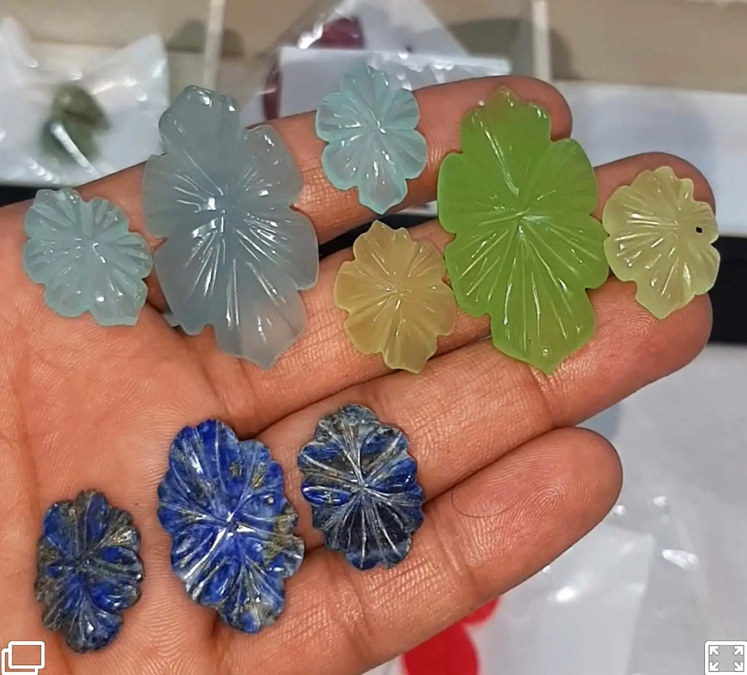 Rất Đẹp Chalcedony & Lapis Lazuli Khắc Đá Quý Tốt Nhất Tìm Kiếm Hoa Hình Đá Quý Cho Mặt Dây Chuyền Đồ Trang Sức