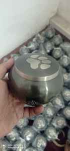 Urne funéraire en laiton à pattes simples pour animaux de compagnie fournitures funéraires - Product Image 2