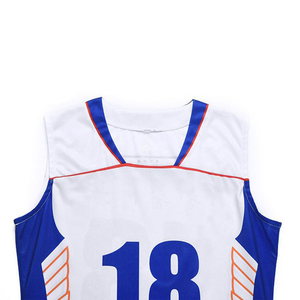 Maillots à capuche de compression 7v7 personnalisés pour jeunes et adultes Uniformes de football à drapeau en polyester 7 sur 7 Caractéristiques de taille supérieure - Product Image 3