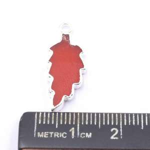 Pendentif en onyx rouge de 23 à 25 mm avec bélière en forme de feuille plaqué argent pour la fabrication de bijoux - Product Image 3