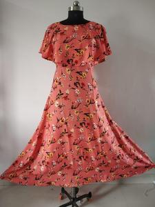 Mesdames Coton Reyon Kurtis Dernier design de mode Veste Anarkali Dupatta pour femmes Indien Pakistanais Prêt à porter Vêtements en gros - Product Image 2