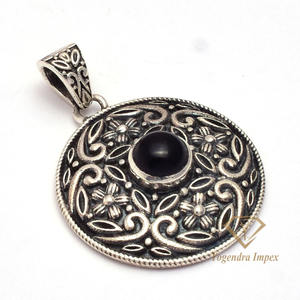 จี้เงินสเตอร์ลิง925พร้อมจี้พลอยโอนิกซ์สีดำธรรมชาติอันงดงามของขวัญแต่งงานสำหรับซัพพลายเออร์ขายส่ง - Product Image 4