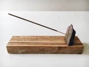 Quemador/soporte de incienso Manual de tamaño personalizable, accesorio de madera hecho a mano para uso doméstico, fabricado en India con 1 año de garantía - Product Image 2