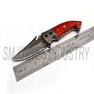 Couteau Damas fait main avec manche en bois coloré, magnifique couteau pliant à verrouillage Liner Lock (smk1277) - Product Image 5