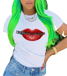 T-shirt avec lèvres léopard et lèvres pour femme, haut féminin avec col en v, humoristique, à la mode, été, - Product Image 2