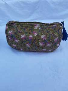 Vente en gros de sacs pochette matelassés en coton tissu imprimé en bloc avec fermeture à glissière trousse de toilette pochette cosmétique accessoires pour femmes sacs pochette - Product Image 2