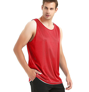Maillot d'entraînement de basket-ball en maille à séchage rapide réversible personnalisable pour hommes Vêtements de basket-ball vierges personnalisables à bas prix - Product Image 2